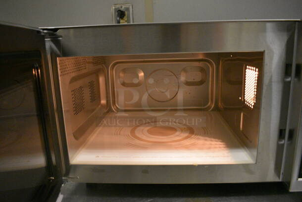 Templeton AFA-GMW-002 Stainless Steel Commercial Countertop Microwave Oven. 120 Volts, 1 Phase. 20.5x17x12. Item Was in Working Condition on Last Day of Business. (kitchen) - Image 5 of 7
