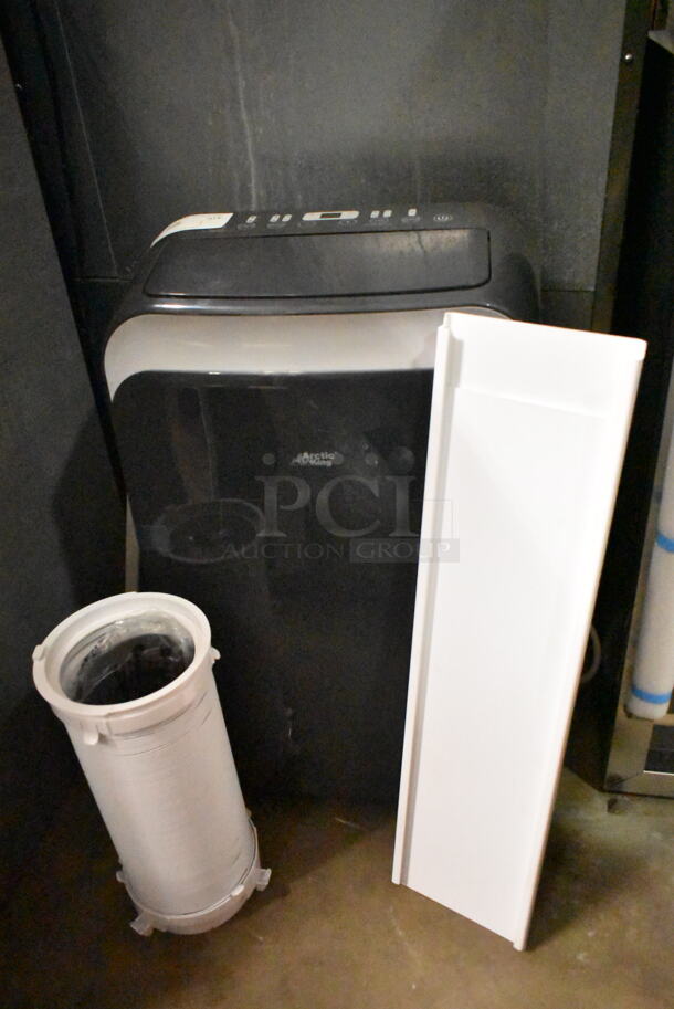 BRAND NEW SCRATCH AND DENT! Arctic King KAP12R1CGR 12,000 BTU Portable Air Conditioner w/ Accessories. 115 Volts, 1 Phase. Tested and Working! - Image 2 of 7