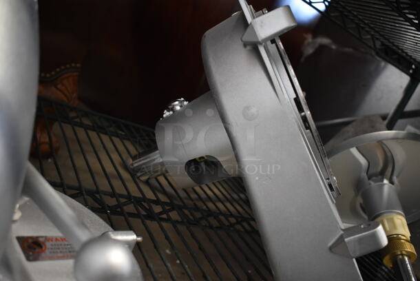 LIKE NEW! Metal Commercial Pelican Head w/ Shredding Blade and S Blade. - Image 5 of 9