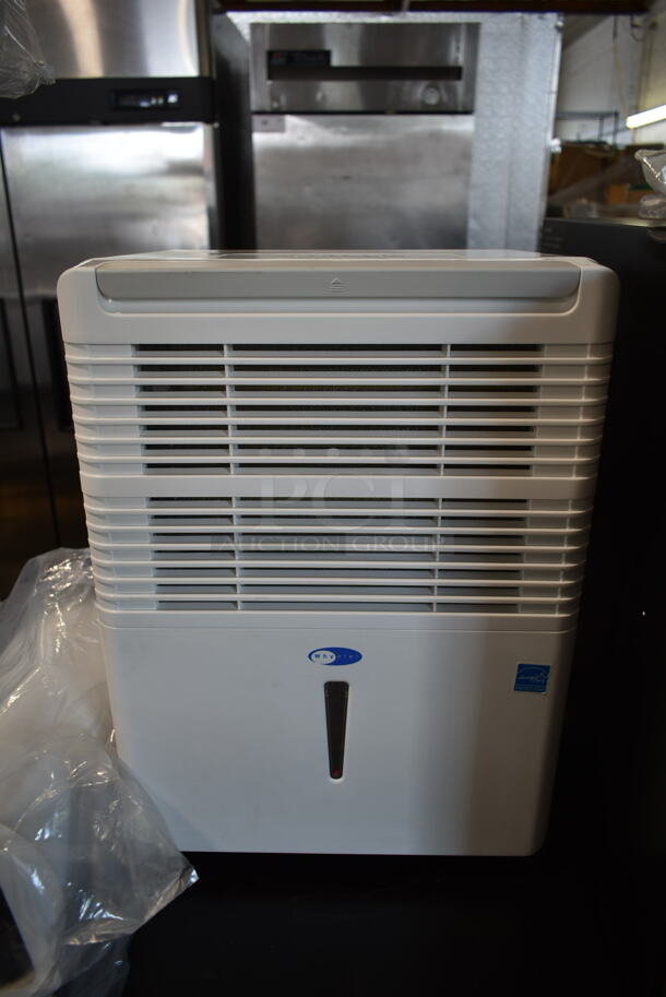 BRAND NEW SCRATCH AND DENT! For Living 043-7334-2 30 Pint Energy Star Direct Drain Dehumidifier. 115 Volts, 1 Phase. Tested and Working! - Image 2 of 5