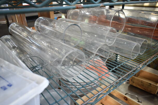 ALL ONE MONEY! Tier Lot of Various Items Including Claw Crackers, Serving Tray - Image 5 of 6