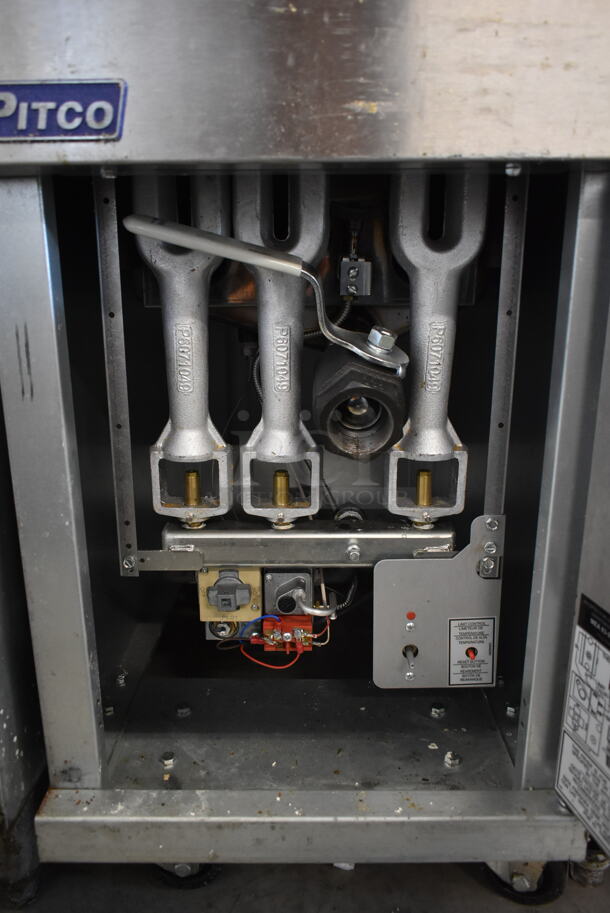2019 Pitco Frialator 35C+S Stainless Steel Commercial Floor Style Propane Gas Powered Deep Fat Fryer on Commercial Casters. 90,000 BTU. - Image 5 of 6