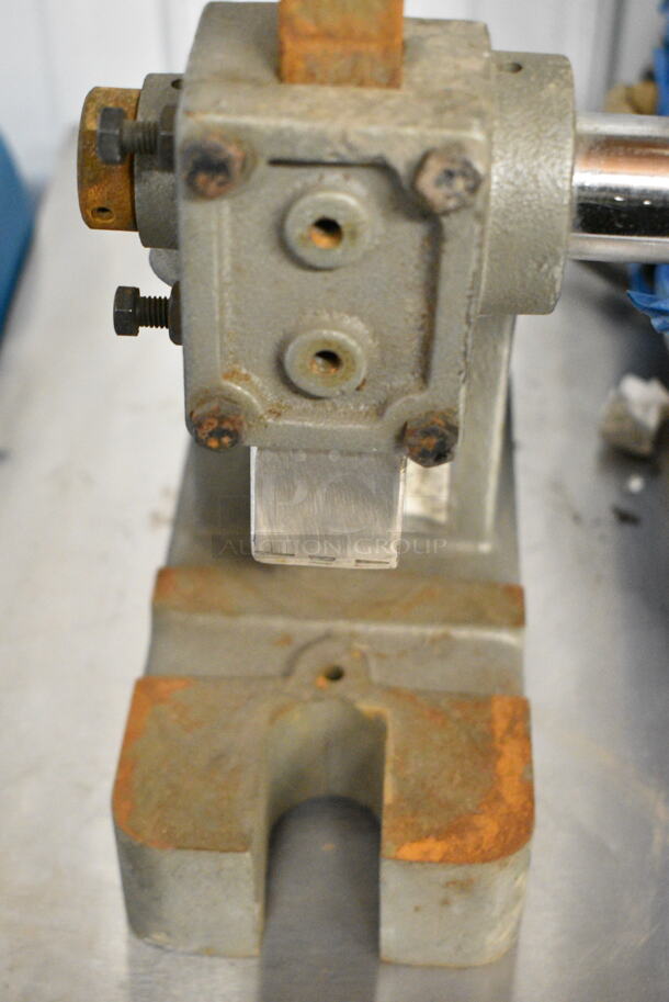 Metal Countertop Unit.  - Image 4 of 4