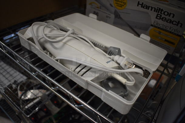 IN ORIGINAL BOX! Hamilton Beach Electric Knife - Image 4 of 5