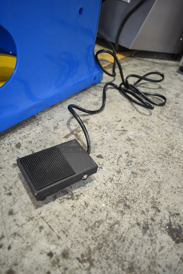 BRAND NEW SCRATCH AND DENT! 2023 Carnival King 382IBS250 Metal Countertop Ice Shaver. See Pictures For Damage to Back. 120 Volts, 1 Phase. Tested and Does Not Power On
 - Image 5 of 10