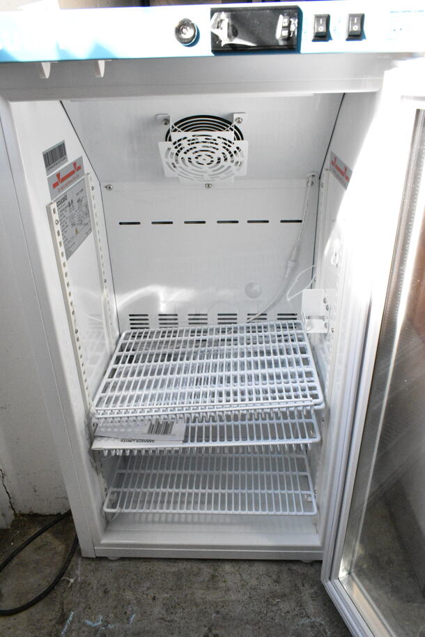 AccuCold ARG3PV Metal Mini Cooler Merchandiser. 115 Volts, 1 Phase. Tested and Working! - Image 2 of 4