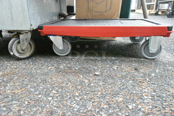 BRAND NEW SCRATCH AND DENT! CaterGator 215EPPDOLLY Dash Red Compact Dolly for EPP Food Pan Carriers - 550 lb Capacity - Image 5 of 7