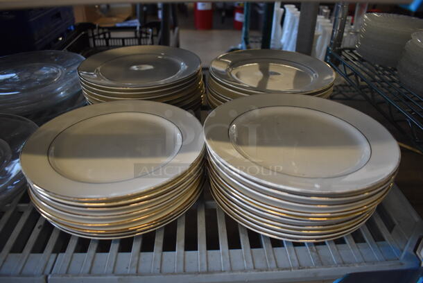 ALL ONE MONEY! Tier Lot of Various Items Including Ceramic Plates, Foil Pans and Serving Trays - Image 3 of 9