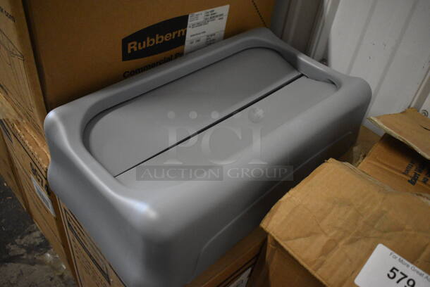 5 BRAND NEW IN BOX! Rubbermaid Gray Poly Slim Jim Trash Can Lids. 11x20x5. 5 Times Your Bid! - Image 2 of 3
