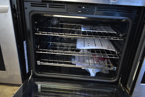 Bosch HBL8451UC/01 Stainless Steel Electric Powered Convection Oven. 120/208-240 Volts, 1 Phase.  - Image 4 of 5
