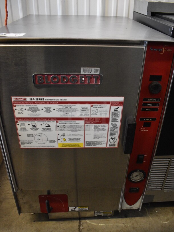 Blodgett 6E-S Synergy Steam Stainless Steel Commercial Countertop Electric Powered Steam Cabinet. 240 Volts. 22x29x34