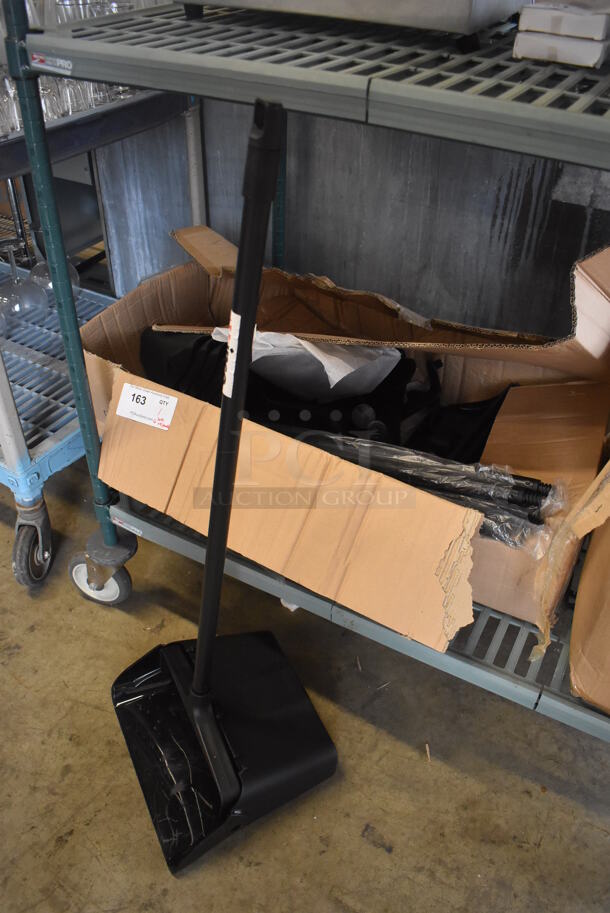 6 BRAND NEW IN BOX! Winco Black Poly Dust Pans. 13x11x38. 6 Times Your Bid! - Image 2 of 4