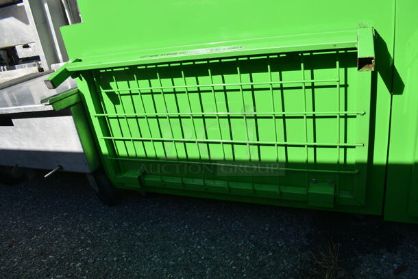 Green Metal Cart on Commercial Casters. 32x30x65 - Image 5 of 5