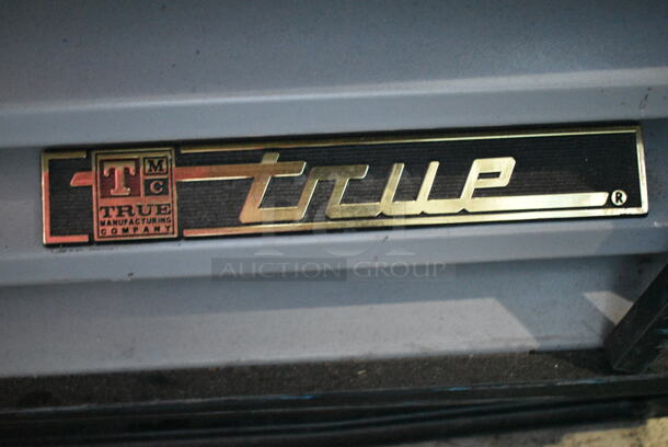 True GDM-12 Metal Commercial Single Door Reach In Cooler Merchandiser w/ Poly Coated Racks. 115 Volts, 1 Phase. Tested and Working! - Image 2 of 4