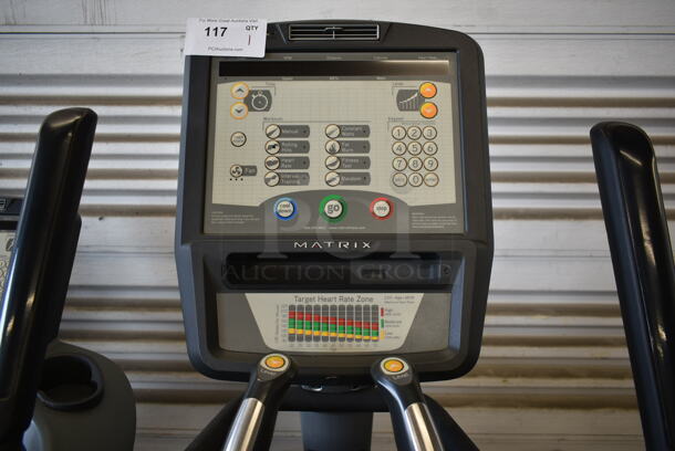 Matrix Commercial Floor Style Stepper Machine. Cannot Test Due To Missing Power Cord - Image 5 of 7