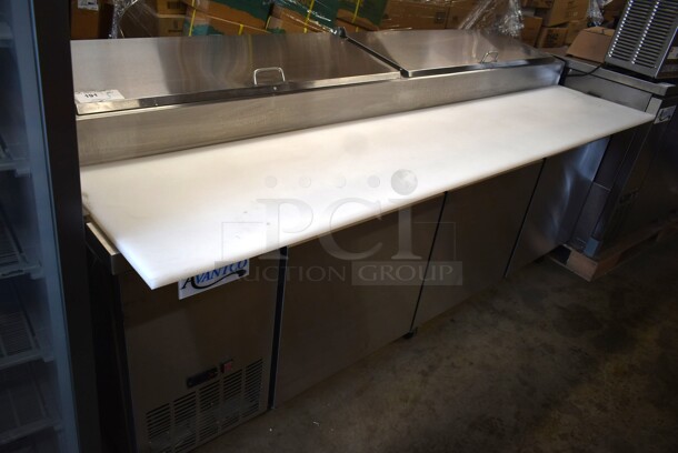 BRAND NEW SCRATCH AND DENT! 2023 Avantco 178SSPPT3 Stainless Steel Commercial Refrigerated Pizza Prep Table on Commercial Casters. 115 Volts, 1 Phase. Tested and Working! - Image 2 of 12