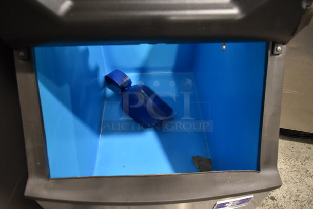 BRAND NEW SCRATCH AND DENT! Manitowoc D320 Stainless Steel Commercial Ice Bin.  - Image 5 of 7