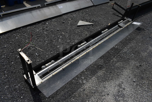 Hatco Model GRAL-105 Metal Commercial Warming Light w/ Sneeze Guard. 120/208 Volts, 1 Phase. 105x19x18 - Image 2 of 3
