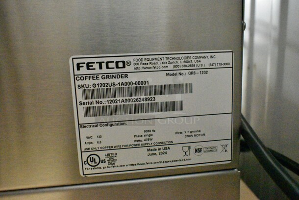 BRAND NEW SCRATCH AND DENT! Fetco GRS-1202 Stainless Steel 10 lb. Double Hopper Coffee Grinder. 120 Volts, 1 Phase. Tested and Working! - Image 9 of 9