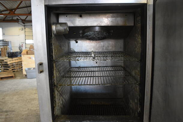 Continental Model C-1FDA-2S Stainless Steel 2 Half Size Door Reach In Cooler w/ Metal Racks on Commercial Casters. 115 Volts, 1 Phase. 29x36x82.5. Tested and Working! - Image 4 of 6