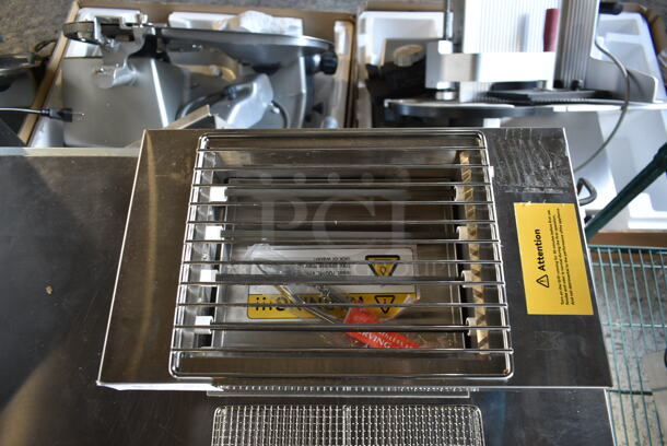 BRAND NEW SCRATCH AND DENT! 2023 Hoocoo IBG-18 Stainless Steel Commercial Countertop Electric Powered Barbecue BBQ Grill. 110 Volts, 1 Phase. Tested and Working! - Image 5 of 7