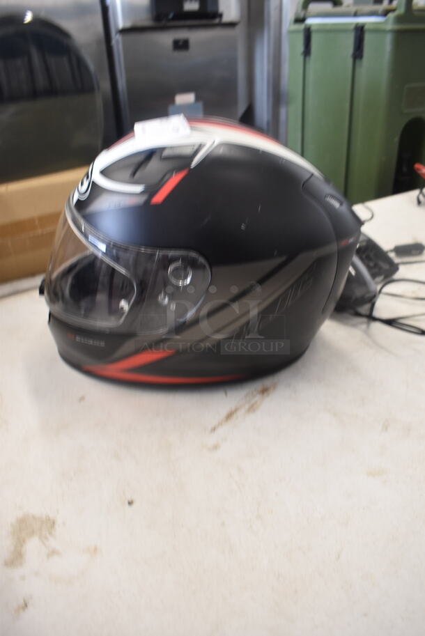 HJC Motorcycle Size XL DOT Helmet - Image 4 of 6