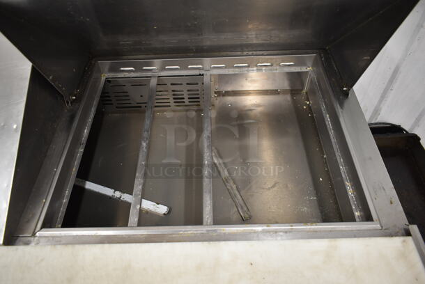 Turbo Air MST-60-24 Stainless Steel Commercial Sandwich Salad Prep Table Bain Marie Mega Top on Commercial Casters. 115 Volts, 1 Phase. Tested and Working! - Image 4 of 8