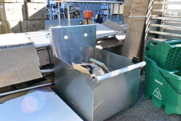 BRAND NEW SCRATCH AND DENT! Stainless Steel Single Bay Sink.  - Image 4 of 7