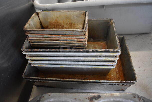 ALL ONE MONEY! Lot of 12 Metal Single Loaf Baking Pans. 12x7x2.5 - Image 3 of 3