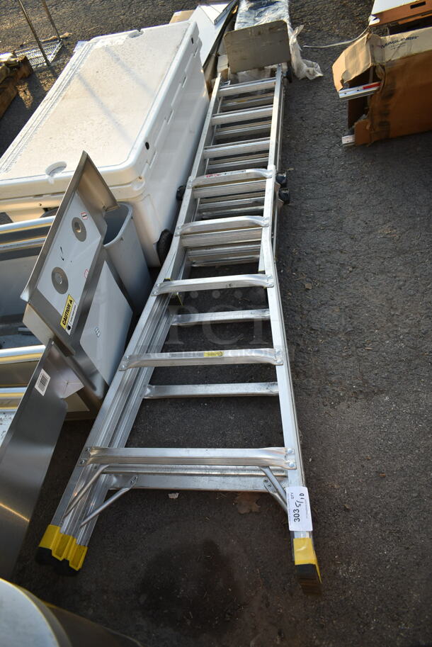 Gorilla Ladders 300 Pound Capacity Metal Ladder. 