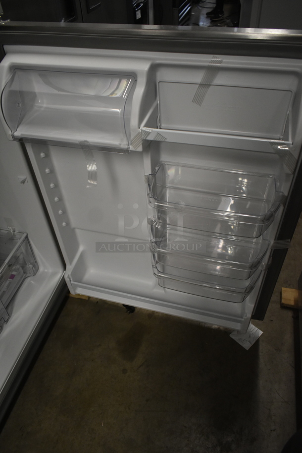 BRAND NEW SCRATCH AND DENT! Whirlpool WRT311FZDM02 Stainless Steel Cooler Freezer Combo. 115 Volts, 1 Phase. Tested and Working! - Image 5 of 6
