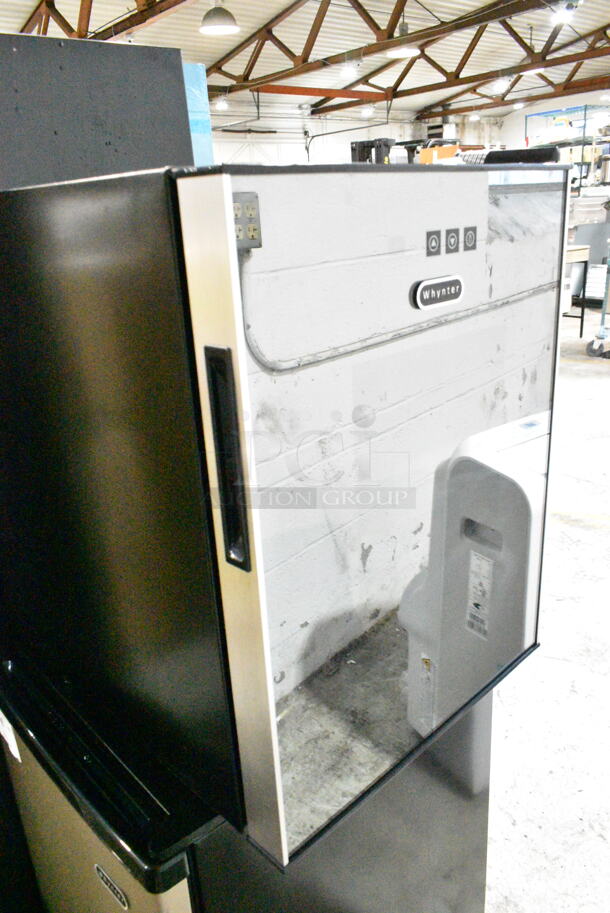 BRAND NEW SCRATCH AND DENT! Whynter WC-201TD 20 Bottle Thermoelectric Wine Cooler Merchandiser. 115 Volts, 1 Phase. Tested and Working! - Image 3 of 7
