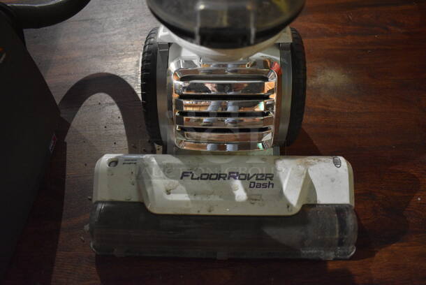Eureka FloorRover Dash Vacuum Cleaner. 13x12x45 - Image 4 of 5