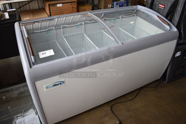 BRAND NEW! KoolMore Model MCF-16C Metal Chest Freezer Merchandiser w/ White Poly Coated Baskets on Commercial Casters. 115 Volts, 1 Phase. 60x28x35. Tested and Working!