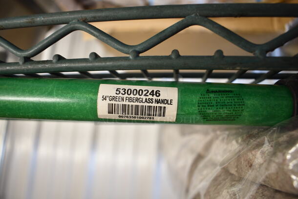 ALL ONE MONEY! Tier Lot of 4 Items; 3 53000246 54" Green Fiberglass Handle and 1 Carpet Pad - Image 3 of 6
