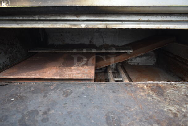 Blodgett Stainless Steel Commercial Natural Gas Powered Single Deck Pizza Oven. - Image 5 of 6