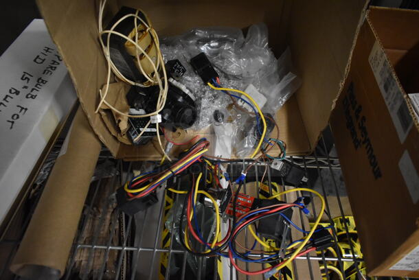 BRAND NEW IN BOX! Lot of Various BRAND NEW Items Including Heating Bulb and Wires - Image 6 of 6