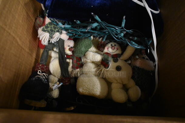 ALL ONE MONEY! Lot of Various Items Including Snowman Decorations and Christmas Lights - Image 3 of 5