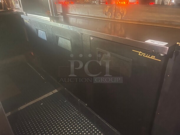 Working! True TBB-4 Three Door 90 inch Beer Kegerator NSF 115 Volt NSF Tested and Working! - Image 4 of 9
