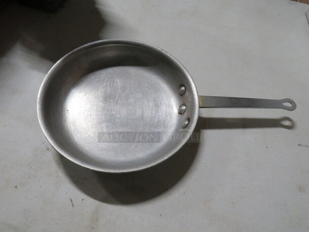 One 10 Inch Skillet - Image 1 of 1