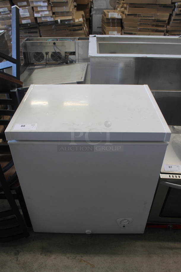 Sears 253.18502210 White Chest Freezer. 115 Volt, 1 Phase. Tested and Working!