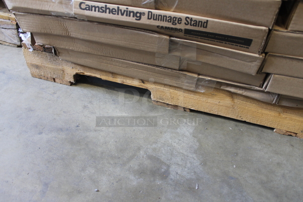 ALL ONE MONEY! PALLET LOT of NEW Cambro CPDS21H6480 Camshelving® Premium Dunnage Stand 21" & Cambro EDS24H6580 Camshelving® Elements Dunnage Stand - 24" x 6 1/2" and MORE! - Image 8 of 8
