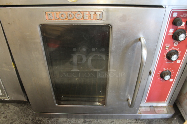 Blodgett Stainless Steel Commercial Electric Powered Half Size Convection Oven w/ View Through Door, Metal Oven Racks and Thermostatic Controls. 208-240 Volts, 1 Phase. - Image 2 of 5
