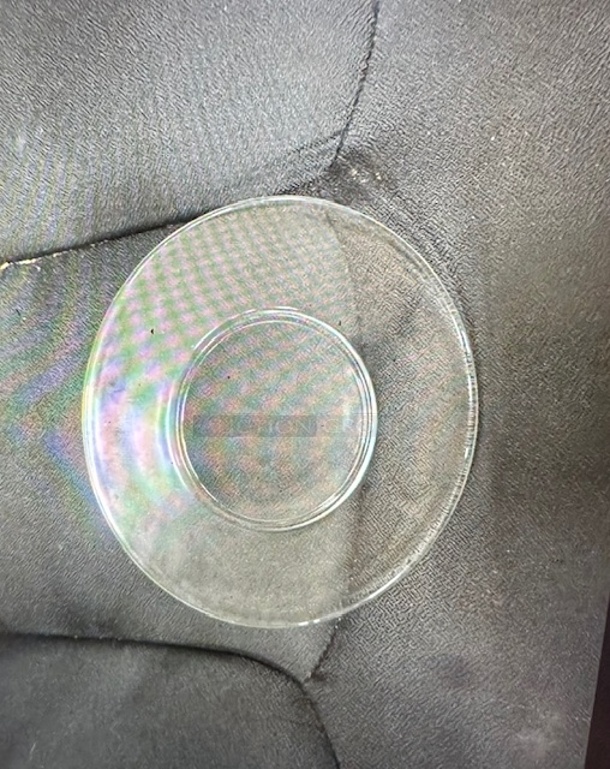 8 Inch Glass Plate. 10XBID - Image 1 of 1