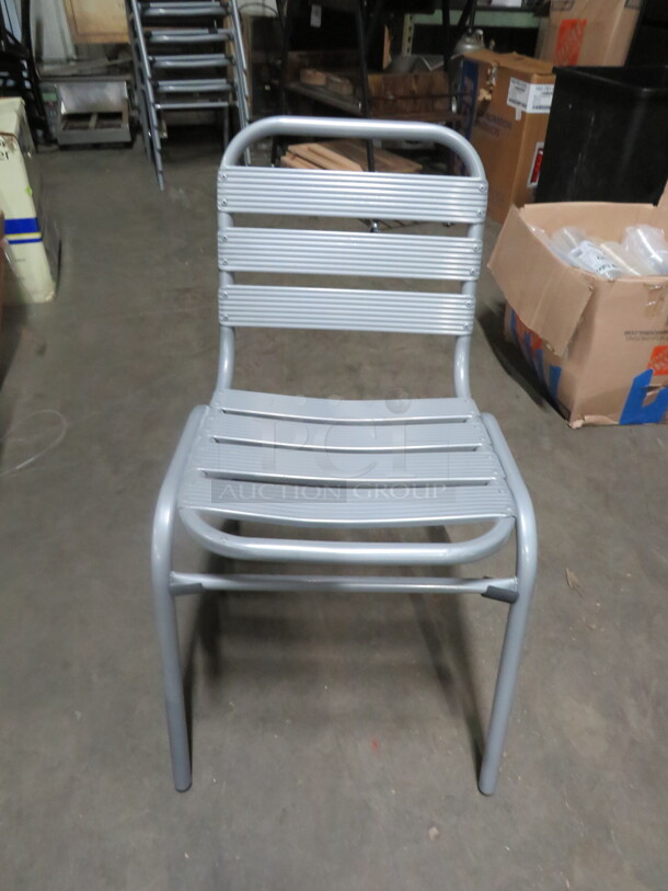 Aluminum Patio Chair. 2XBID. Look NEW!!!