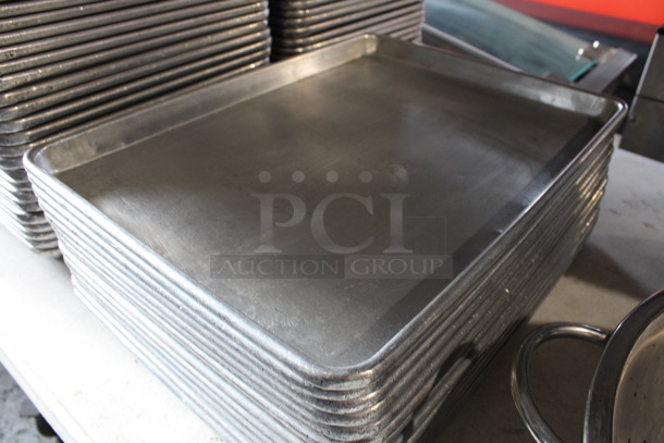 12 Metal Half Size Baking Pans. 13x18x1. 12 Times Your Bid! - Image 2 of 4