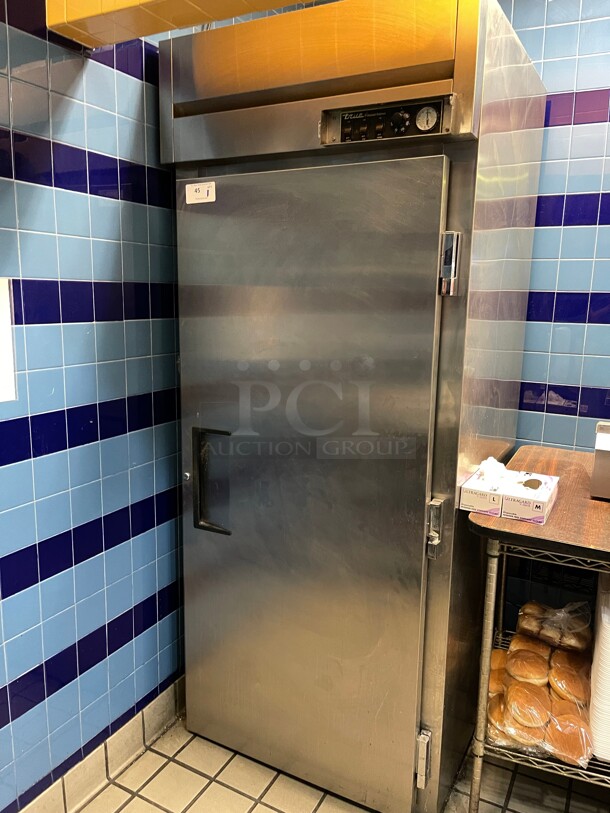 Amazing! True Full Height Insulated Mobile Heated Cabinet w/ (1) Rack Capacity, 208-230v/1ph NSF Tested and Working! Maintaining 140 to 180 degrees Fahrenheit