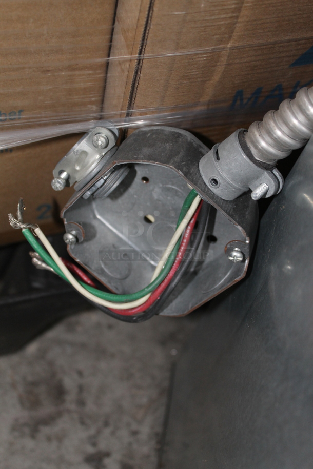 Stainless Steel Commercial Electric Powered Convection Oven. 208-240 Volts. - Image 8 of 11