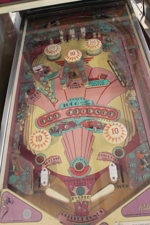 Bally Old Chicago Metal Commercial Floor Style Coin Operated Pinball Machine. Comes w/ Keys. Tested and Powers On! - Image 3 of 10