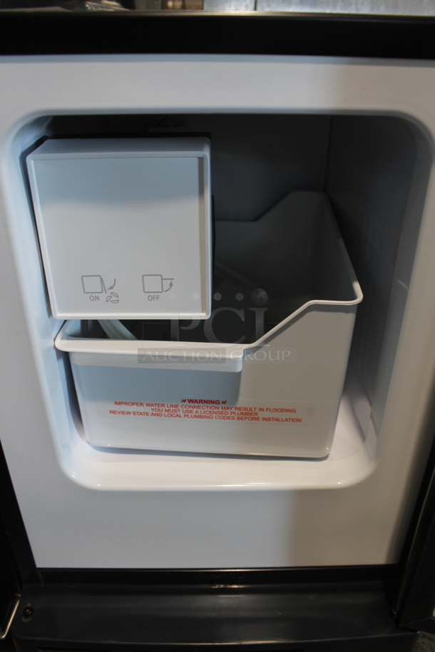 BRAND NEW SCRATCH AND DENT! Whynter UIM-155a 15" Built In Ice Maker Machine 12lb. 115 Volts, 1 Phase. Tested and Working! - Image 2 of 4